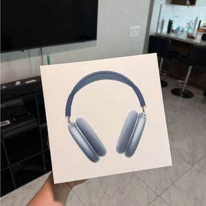 Apple AirPod Max Blue ANC
Brand New & Sealed
Same Day Shipping!!!